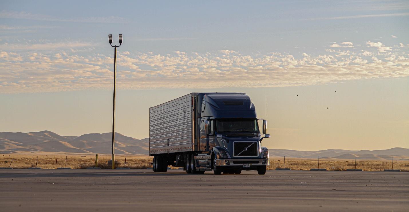 Who is Responsible for Falling Cargo Truck Accidents in Nevada?