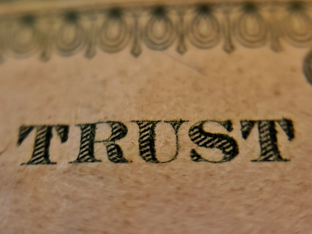 What Are the Differences Between a Will and a Trust?