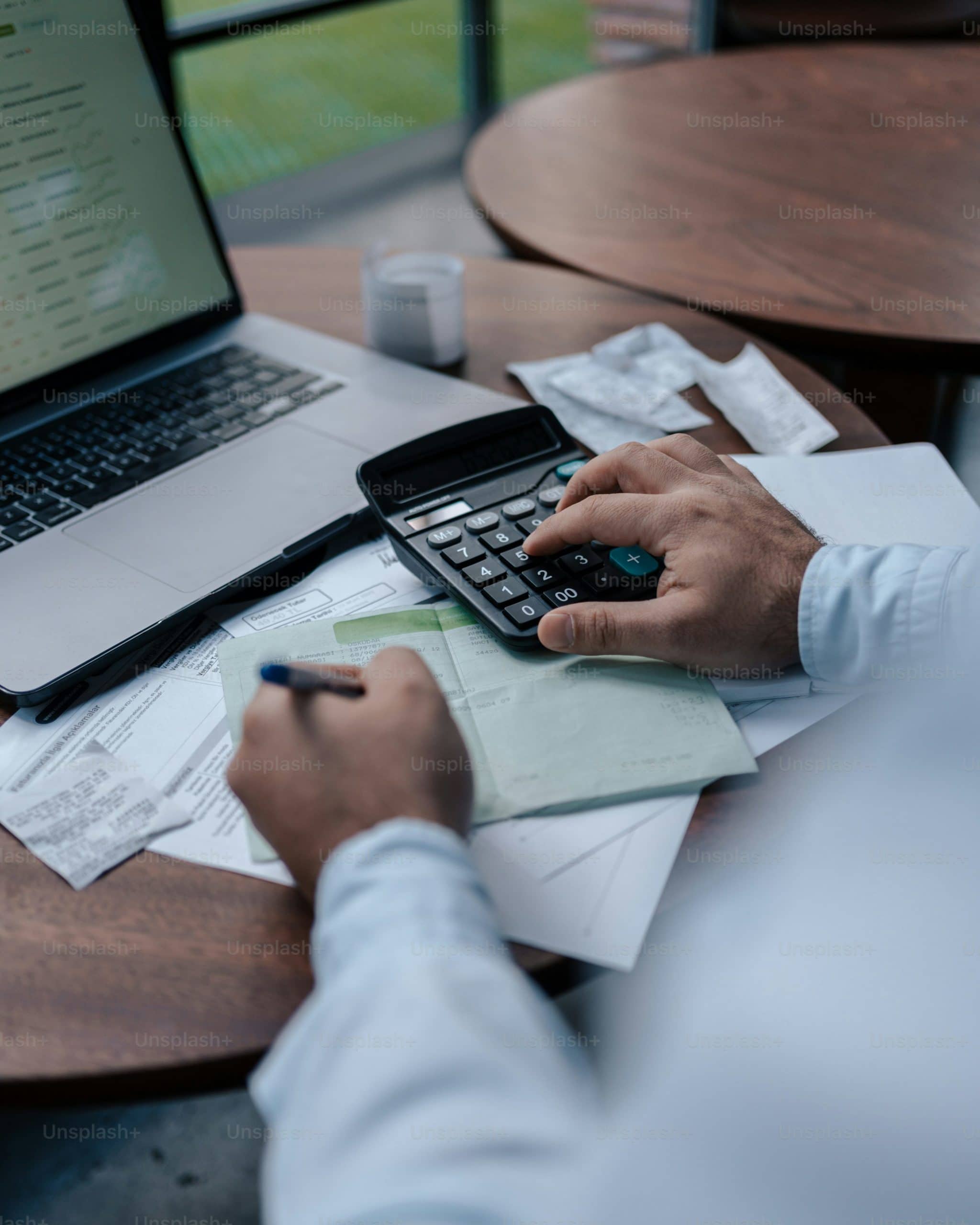 Understanding Economic vs Non-Economic Damages in Injury Lawsuits