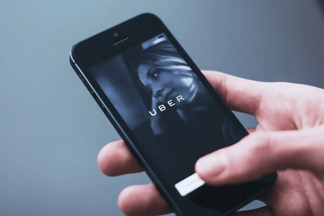 What Rideshare Accident victims should know about suing Uber & Lyft